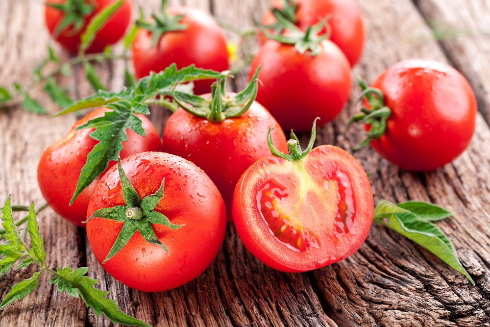 Choosing a Tomato: Tips, Tricks & Nutrition