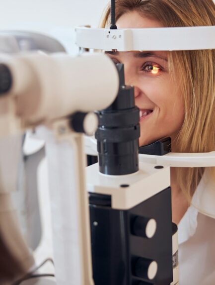 6 Ways to Make It Easier for Optometry Patients to Pick Glasses