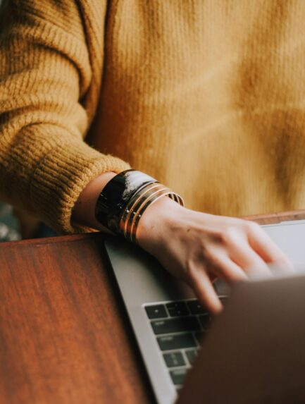 Content Creation 101: Mastering Online Presence with Expert Tips