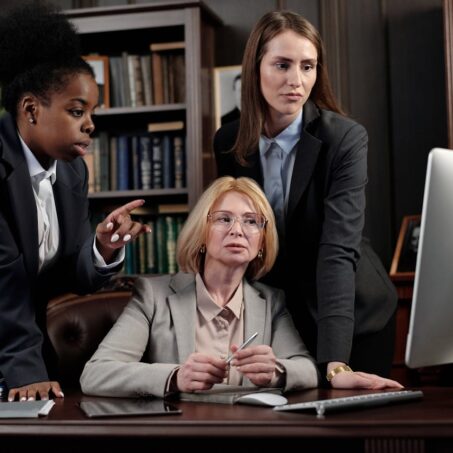 Photo by August de Richelieu: https://www.pexels.com/photo/female-lawyers-in-an-office-looking-at-a-computer-4427553/